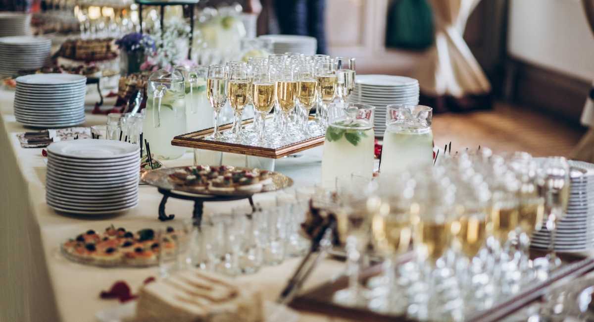 Cocktail Banquet